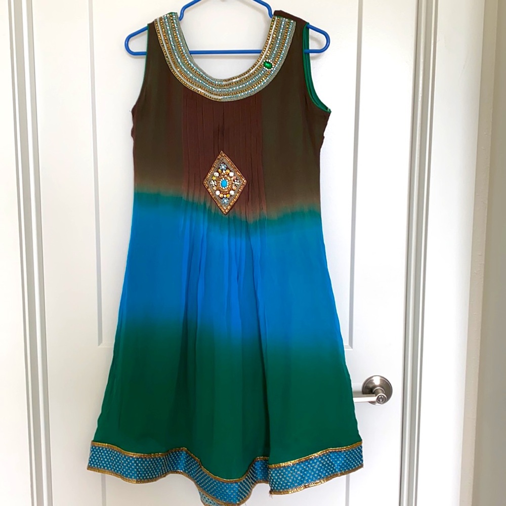 Gorgeous tunic/ dress with rhinestones and beadwork 🤩